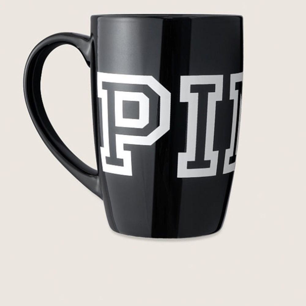 🆕VS PINK LOGO MUG. NIB!